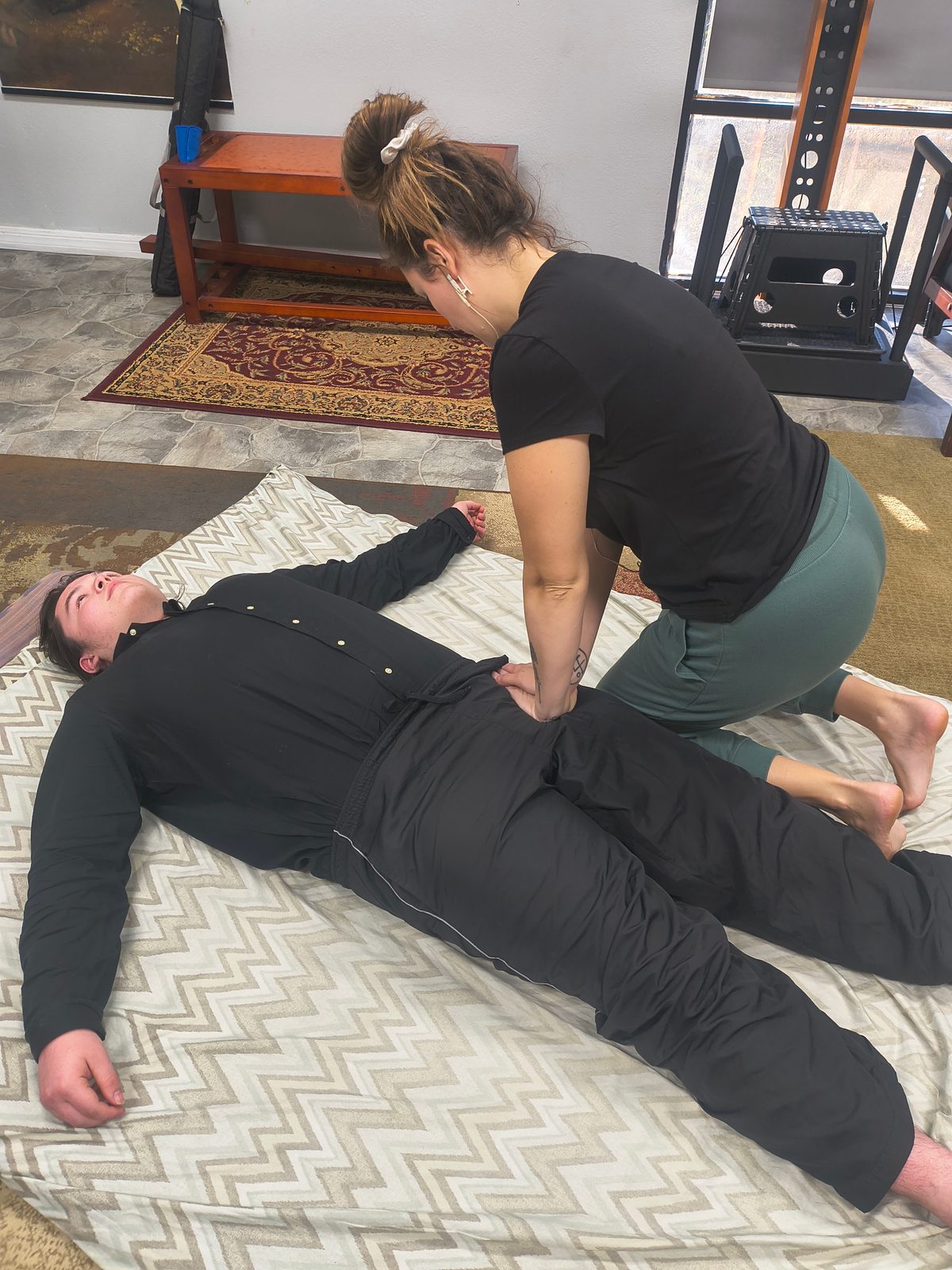 Standing assisted technique with two students